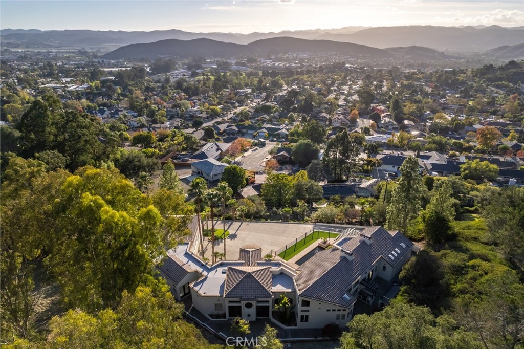 MLS #OC25217429 image #3