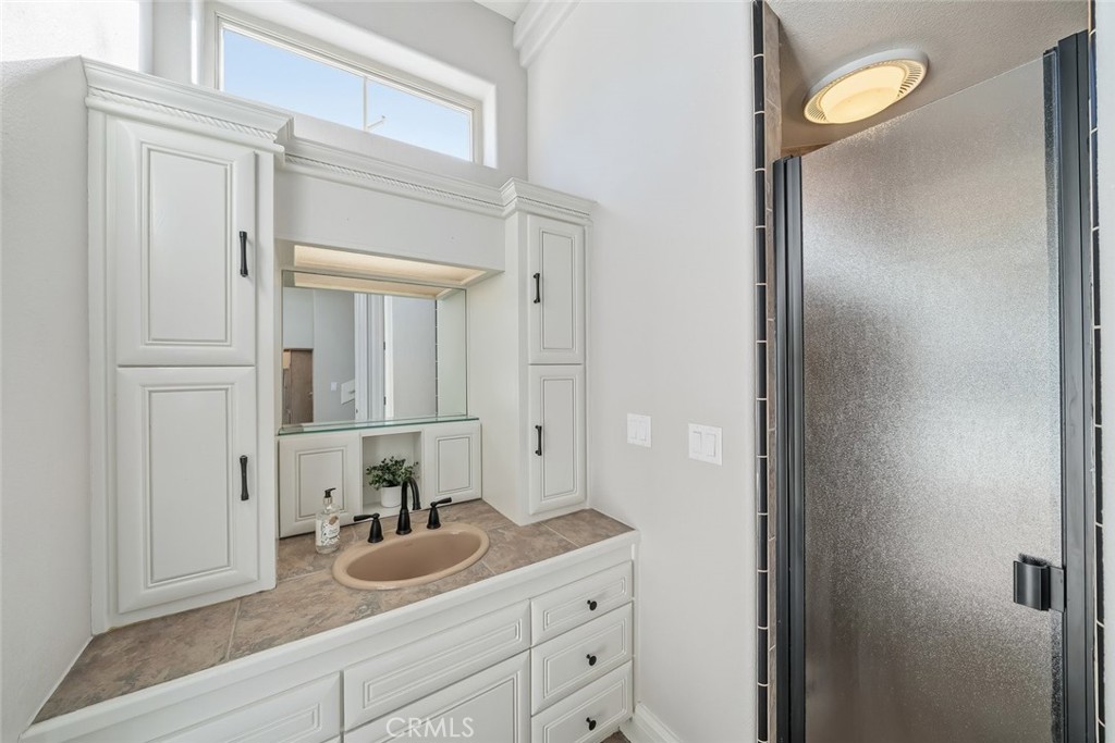 MLS #OC25217429 image #33