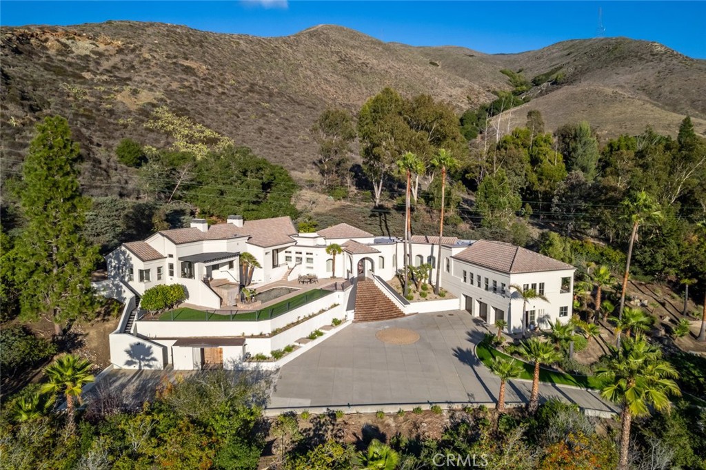 MLS #OC25217429 image #4