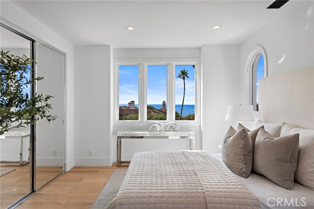 MLS #OC25217480 image #48