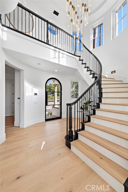 MLS #OC25217480 image #6