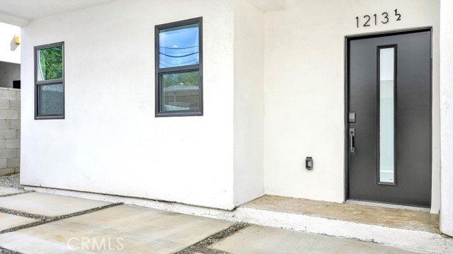 MLS #OC25217508 image #1