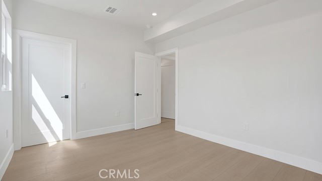 MLS #OC25217508 image #15