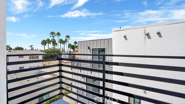 MLS #OC25217508 image #23