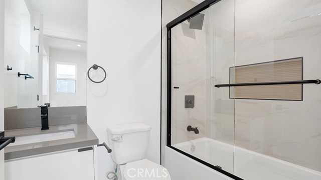 MLS #OC25217508 image #4