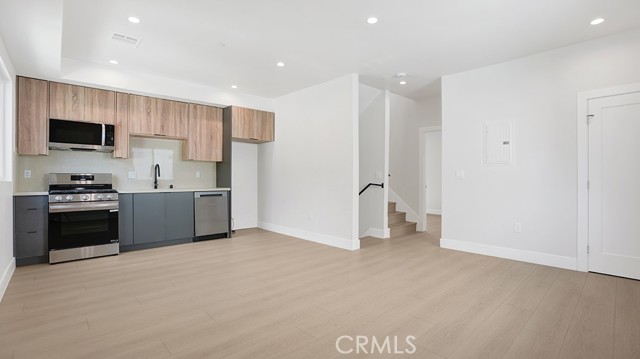 MLS #OC25217508 image #8