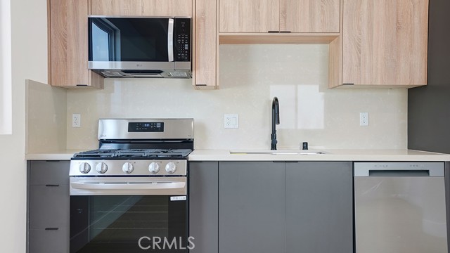 MLS #OC25217508 image #9