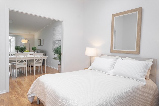 MLS #OC25217576 image #24