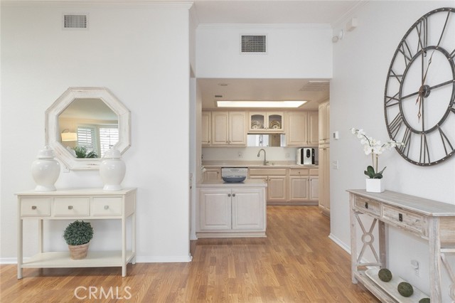 MLS #OC25217576 image #25