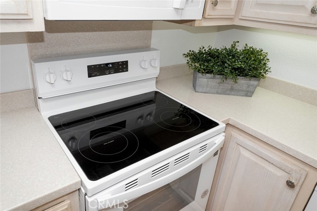 MLS #OC25217576 image #34