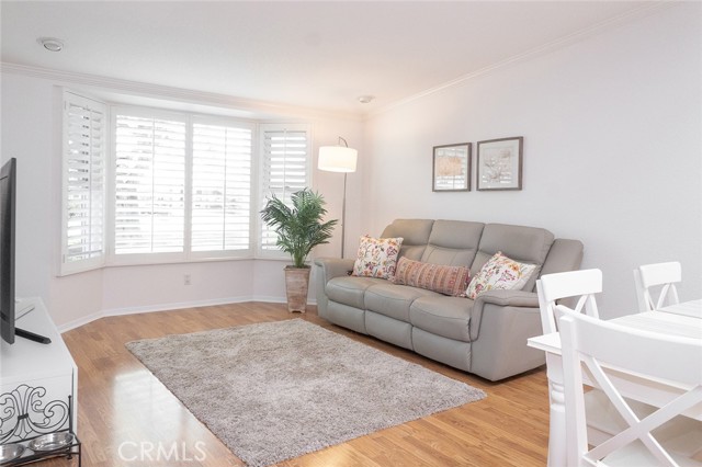 MLS #OC25217576 image #8