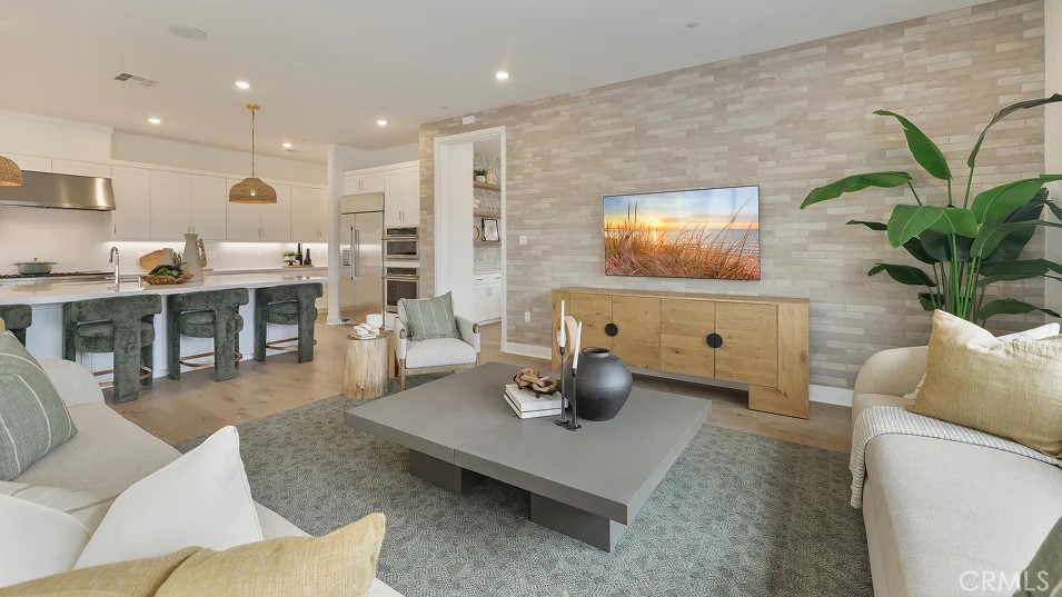 MLS #OC25217783 image #8