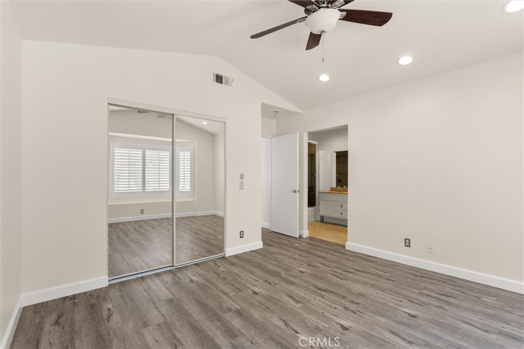 MLS #OC25217796 image #1