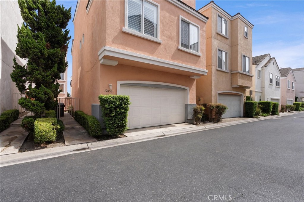 MLS #OC25217796 image #20