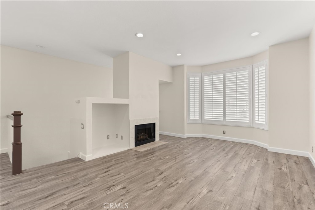 MLS #OC25217796 image #4