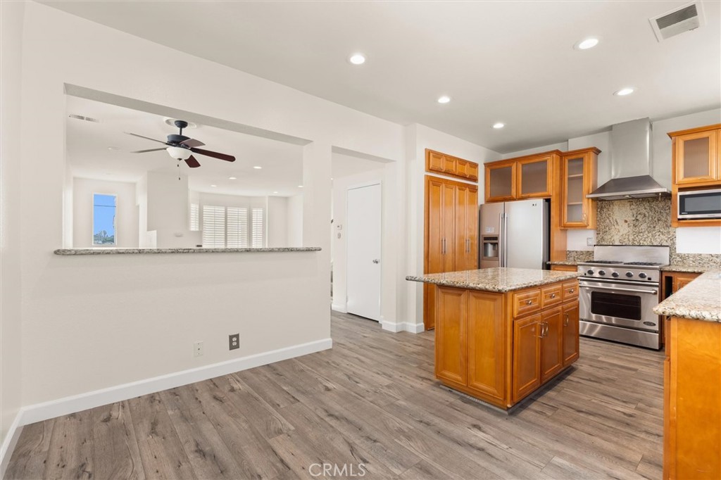 MLS #OC25217796 image #9