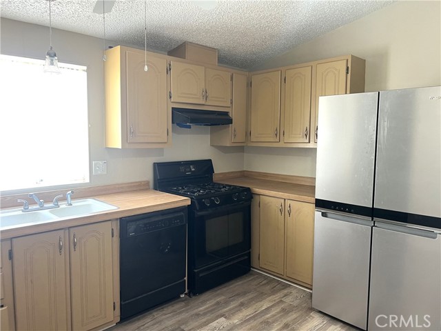 MLS #OC25217982 image #1