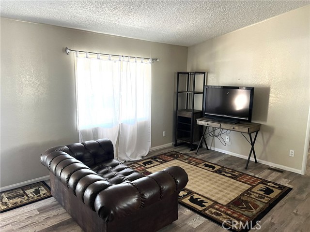 MLS #OC25217982 image #4