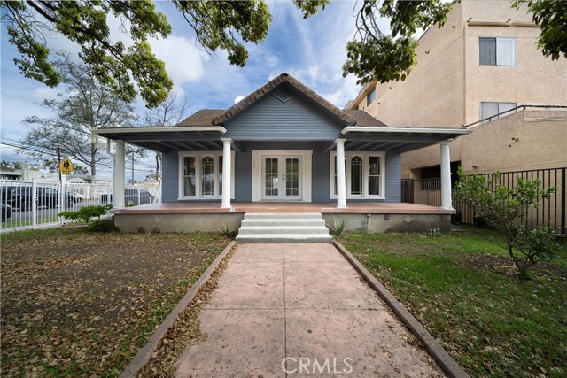 MLS #OC25218057 image #1