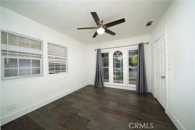 MLS #OC25218057 image #15