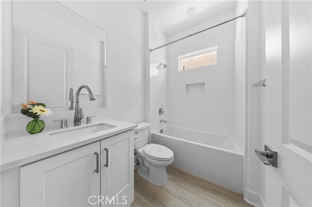 MLS #OC25218138 image #15