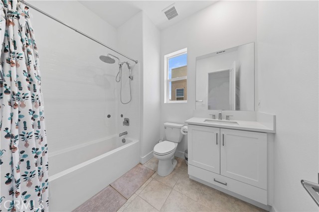 MLS #OC25218138 image #33