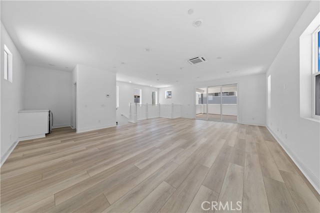 MLS #OC25218138 image #34