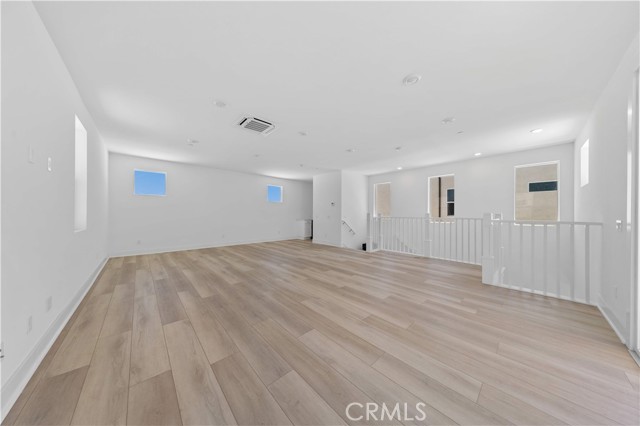 MLS #OC25218138 image #39