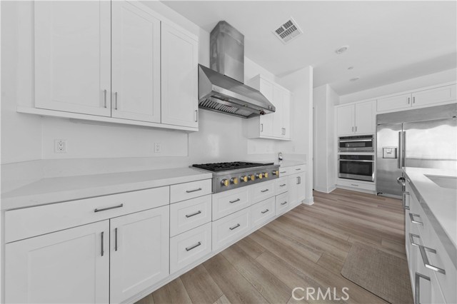 MLS #OC25218138 image #9