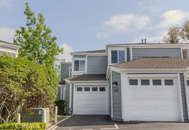 MLS #OC25218140 image #1