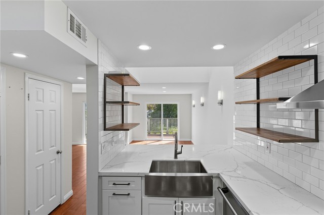 MLS #OC25218140 image #9