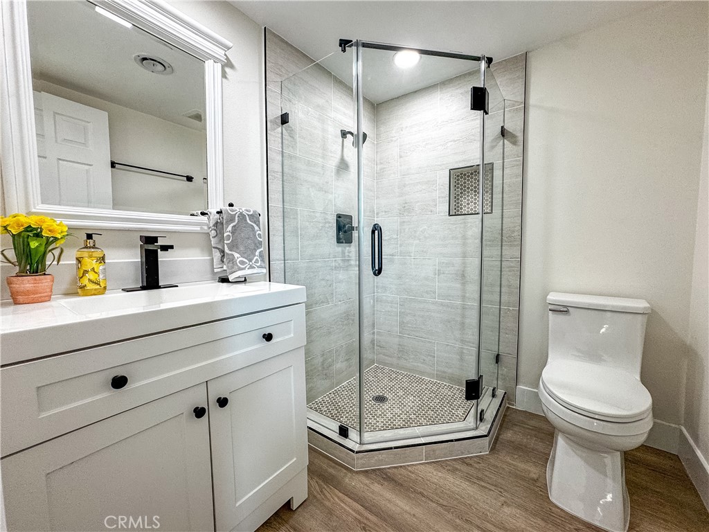 MLS #OC25218340 image #17