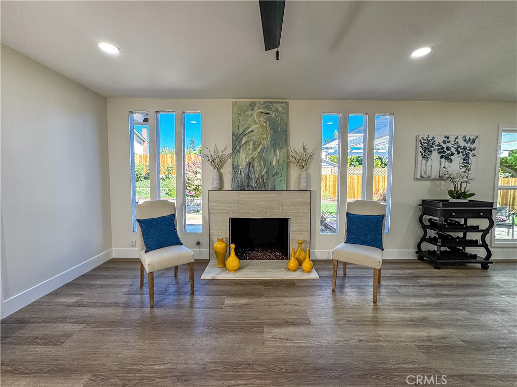 MLS #OC25218340 image #4