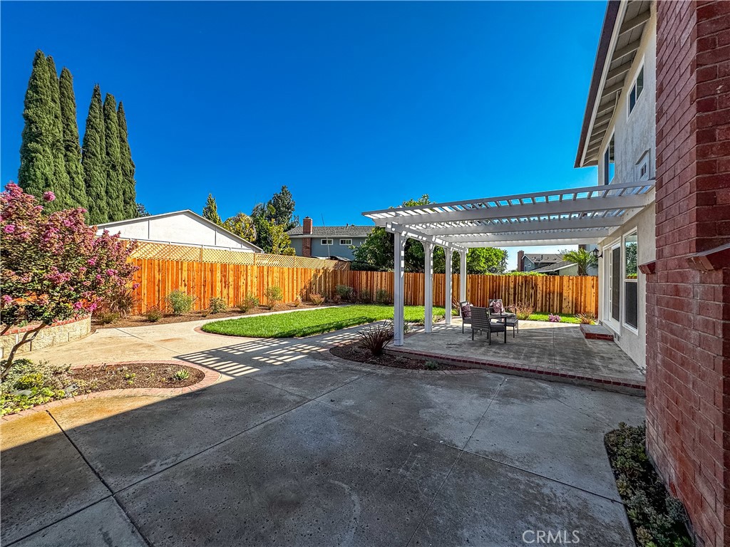 MLS #OC25218340 image #42