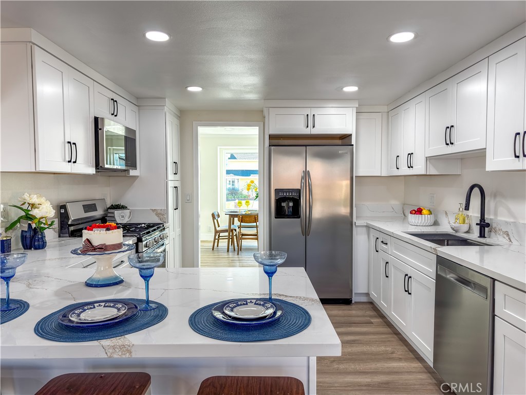 MLS #OC25218340 image #5