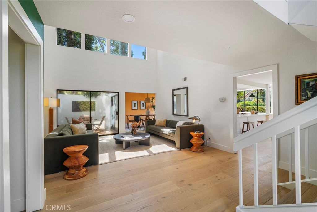 MLS #OC25218352 image #4