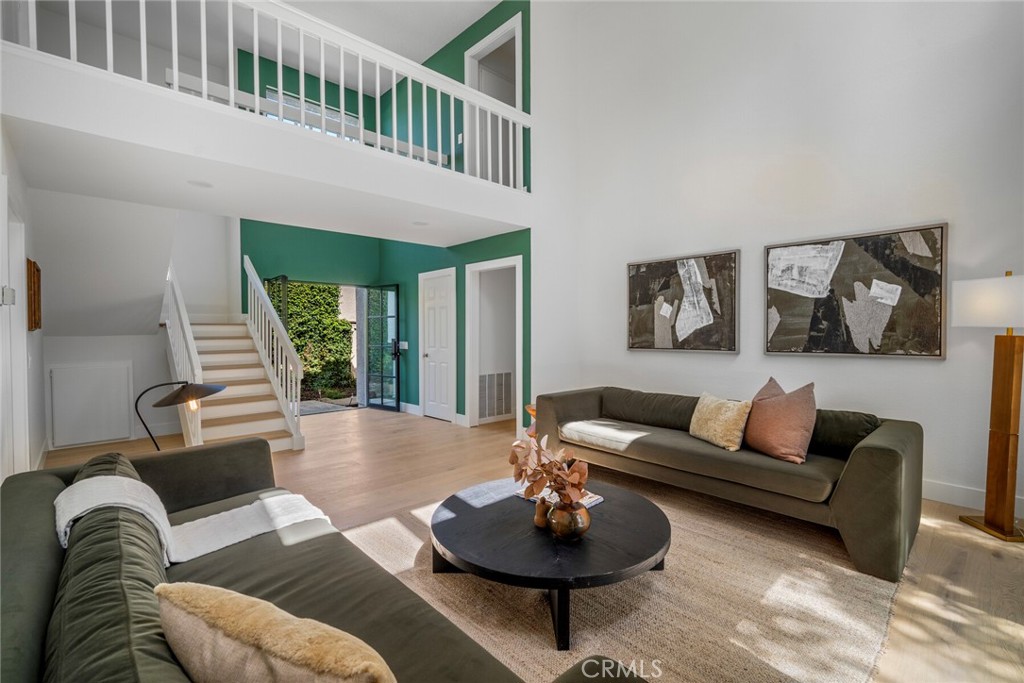 MLS #OC25218352 image #5