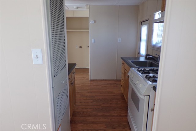 MLS #OC25218372 image #4