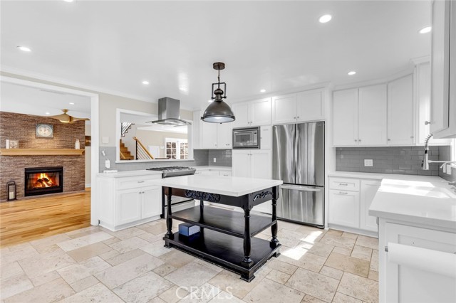 MLS #OC25218407 image #10