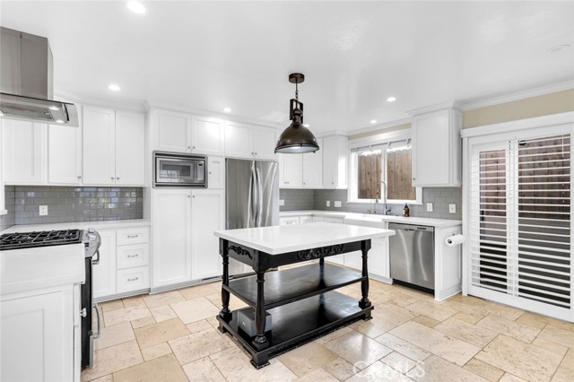 MLS #OC25218407 image #11