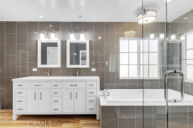 MLS #OC25218407 image #23