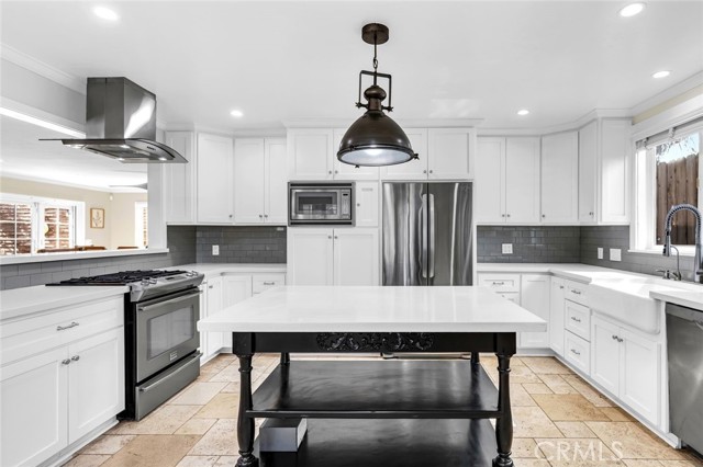 MLS #OC25218407 image #4