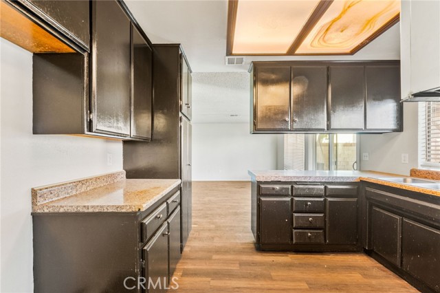 MLS #OC25218546 image #9