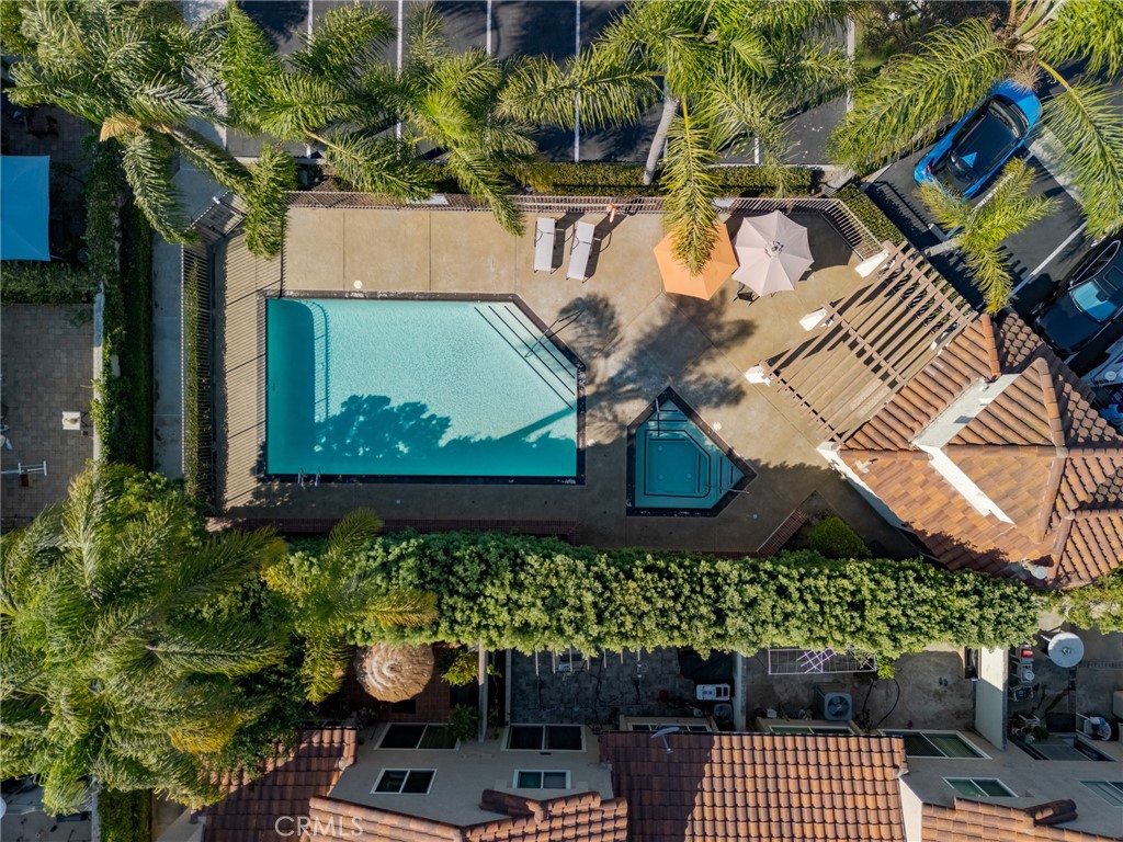 MLS #OC25218552 image #23