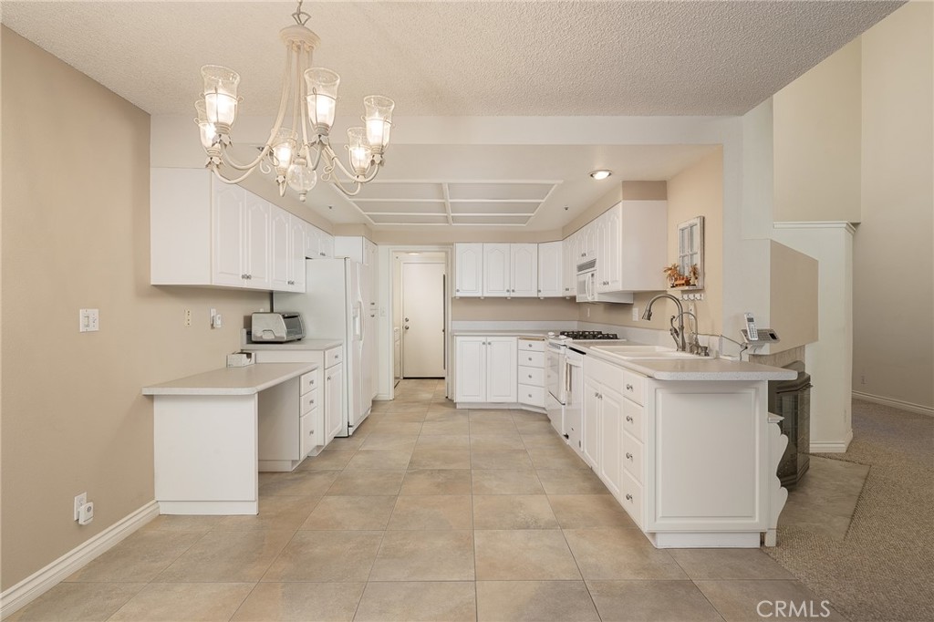 MLS #OC25218552 image #3