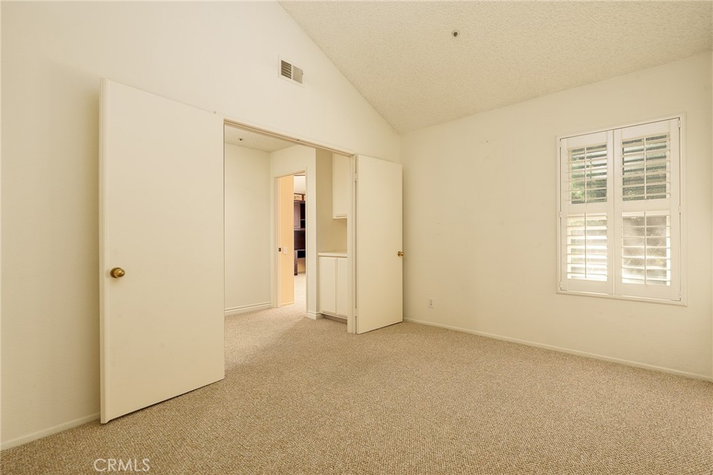 MLS #OC25218552 image #9