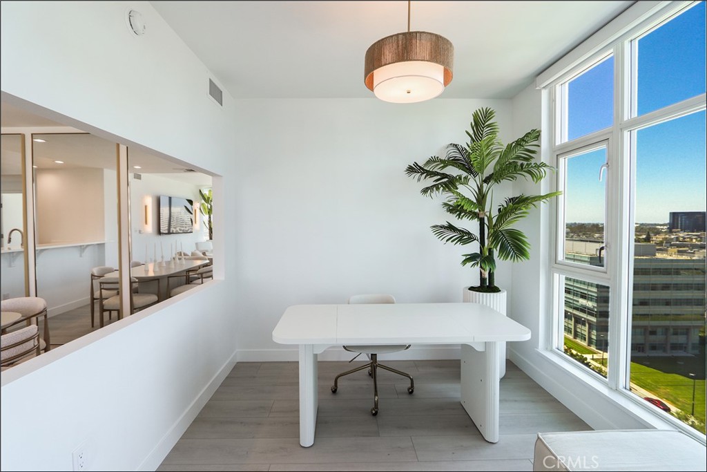 MLS #OC25218588 image #14