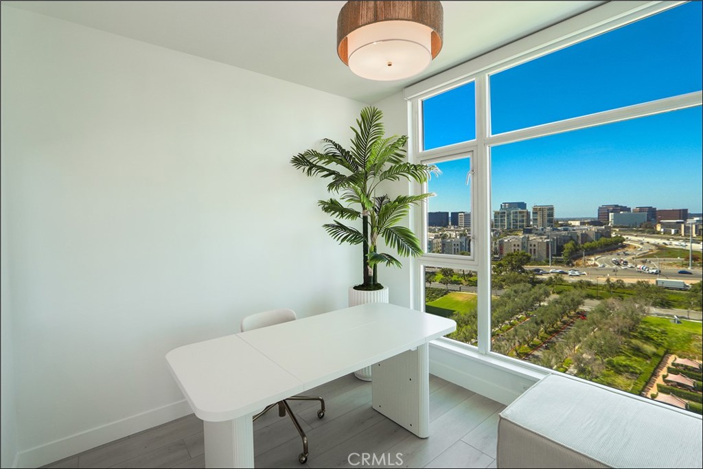 MLS #OC25218588 image #15