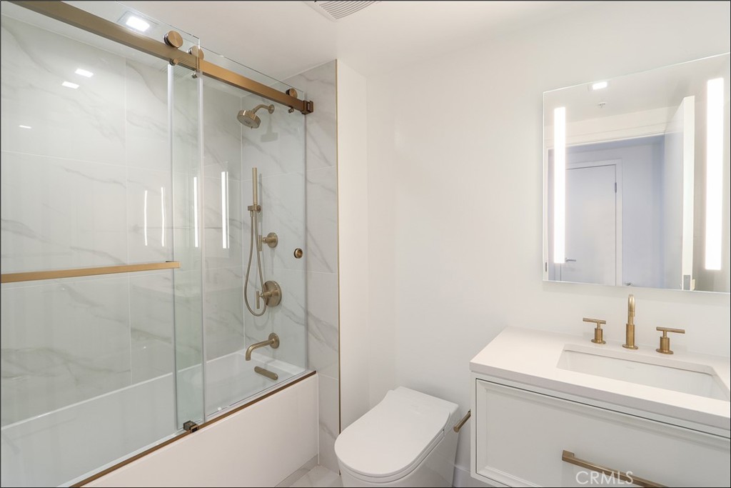 MLS #OC25218588 image #25