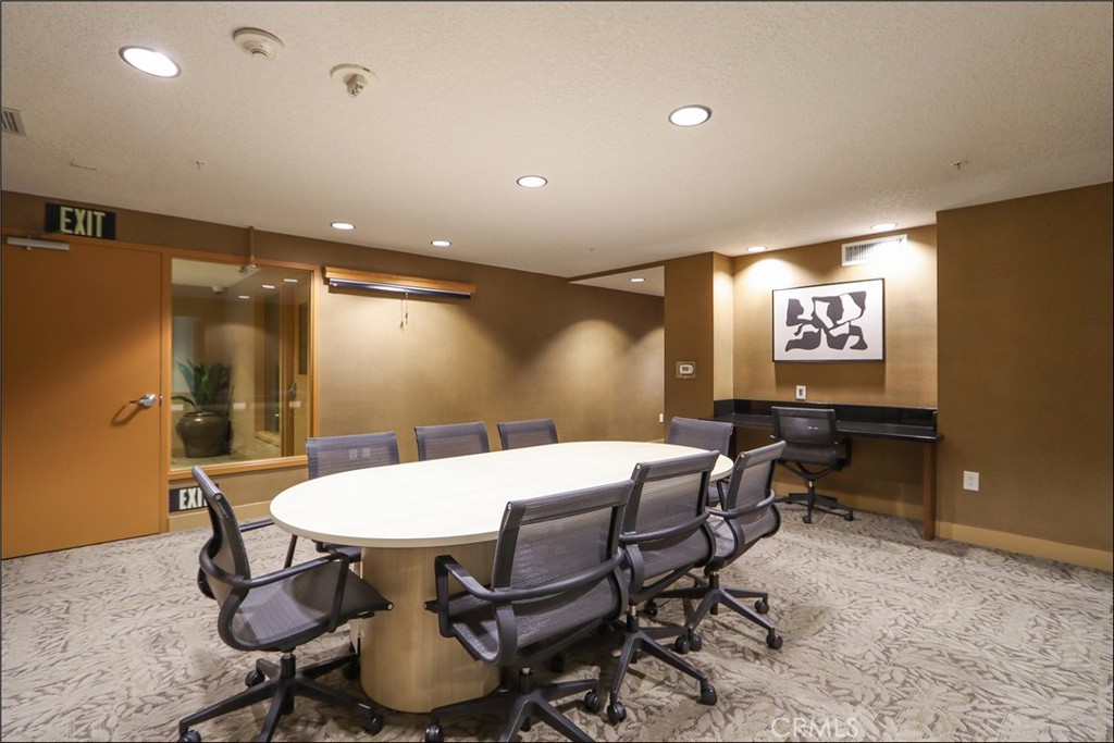 MLS #OC25218588 image #32